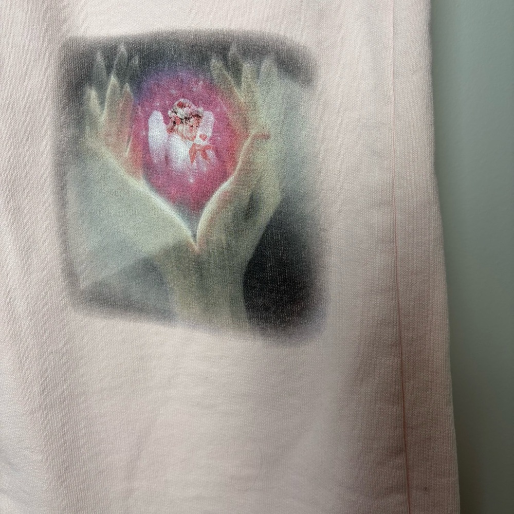 Boys Lie Eat Your Heart Out Light Pink Graphic Sweats - Picture 2 of 8